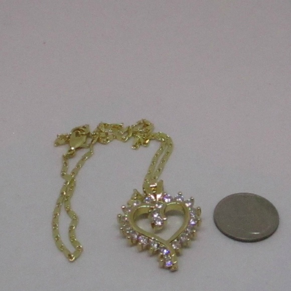 SOLD Heart Shaped Pendant - Picture 6 of 6